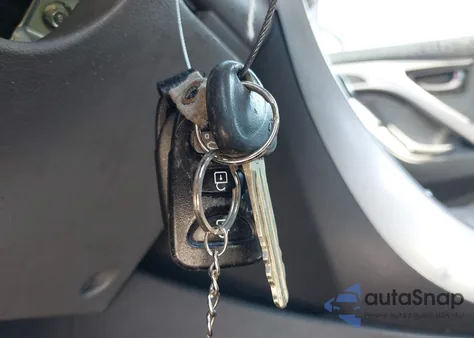 2013 Hyundai Elantra Gls from USA, damaged, VIN KMHDH4AEXDU921969